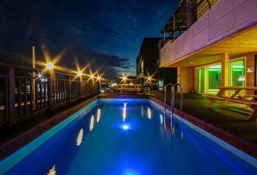 Pensão Pohang Blue Hill Pool Villa