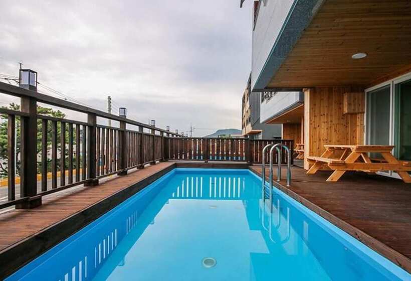 Pensão Pohang Blue Hill Pool Villa