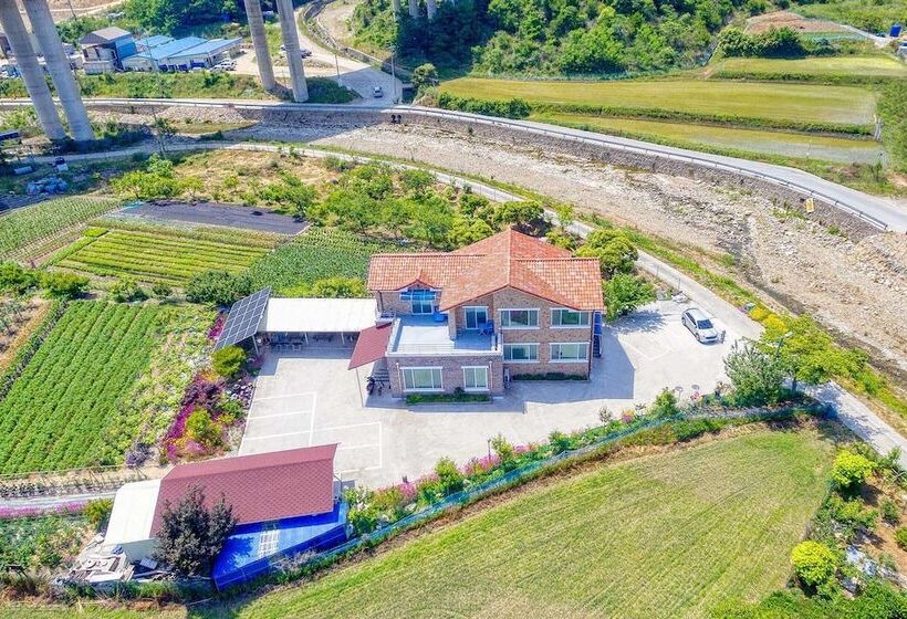 Samcheok Greenhyang Pension