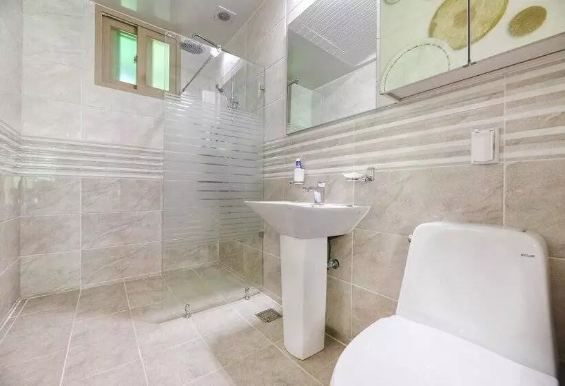 Samcheok Greenhyang Pension