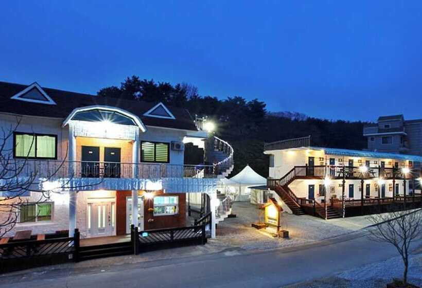 Taean Healing House Pension