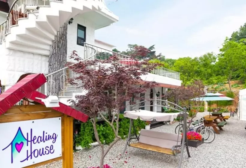 Taean Healing House Pension