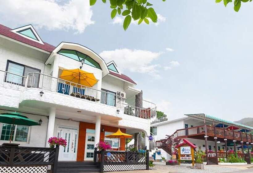 Taean Healing House Pension