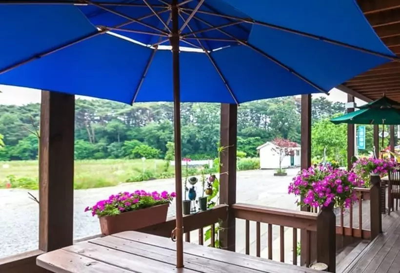 Taean Healing House Pension