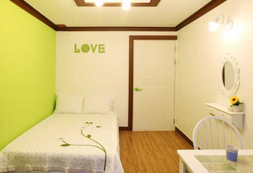 Taean Healing House Pension