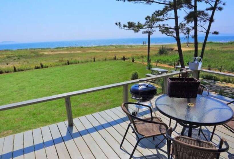 Taean Napoli Pension