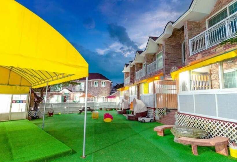 Taean Puppy Land Pension