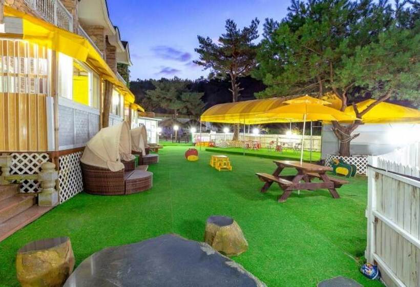 Taean Puppy Land Pension