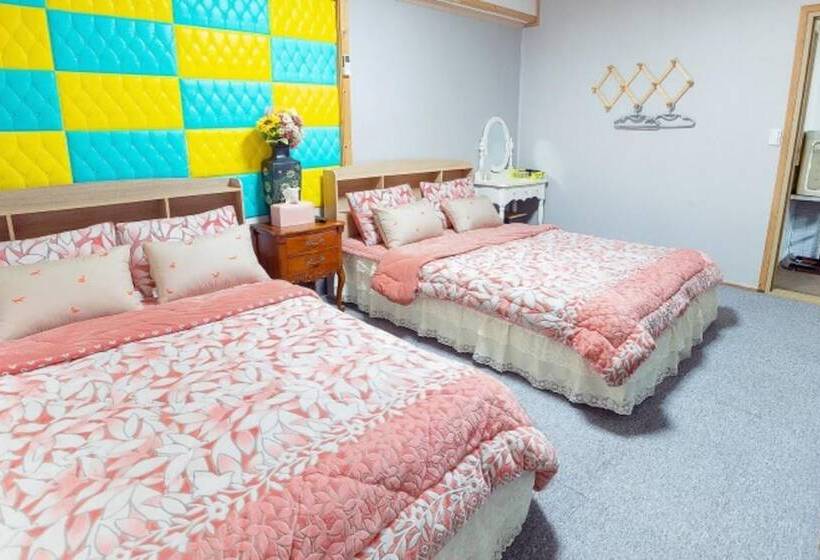 Taean Puppy Land Pension