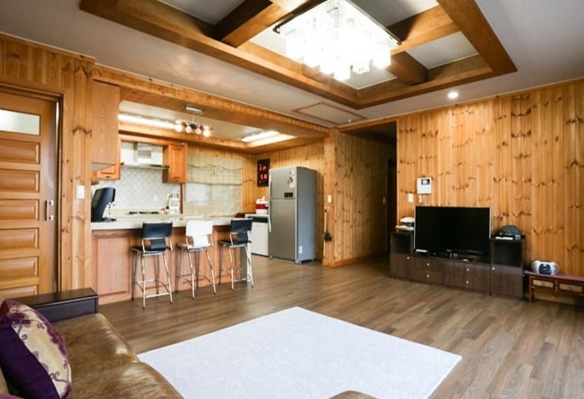 Uljin Dararaeuihaengbok Pension