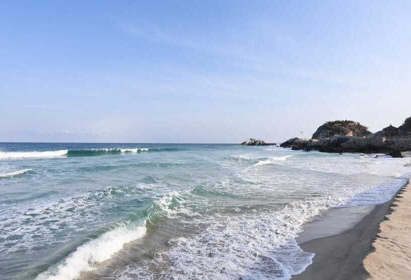 Uljin Dararaeuihaengbok Pension