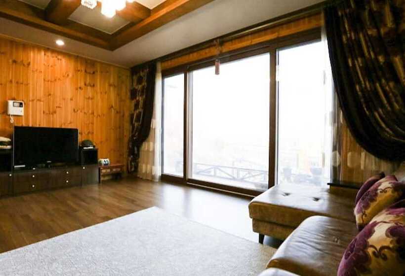 Uljin Dararaeuihaengbok Pension