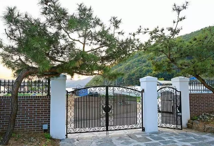 Yangpyeong Belle Epoque Pension