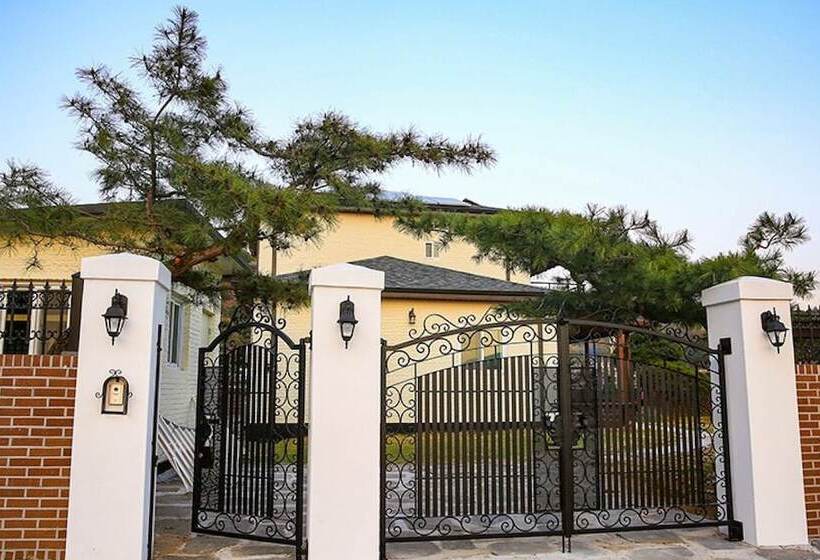 Yangpyeong Belle Epoque Pension