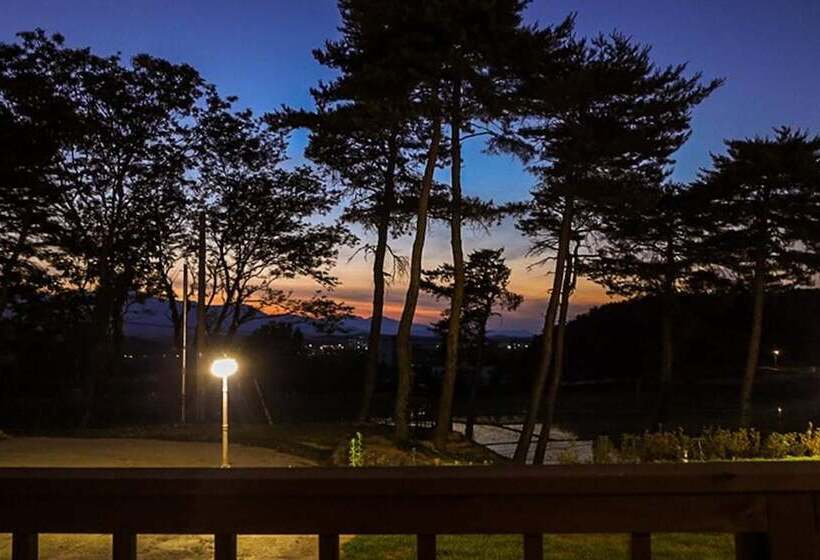 Yangyang Mono Tree Pension