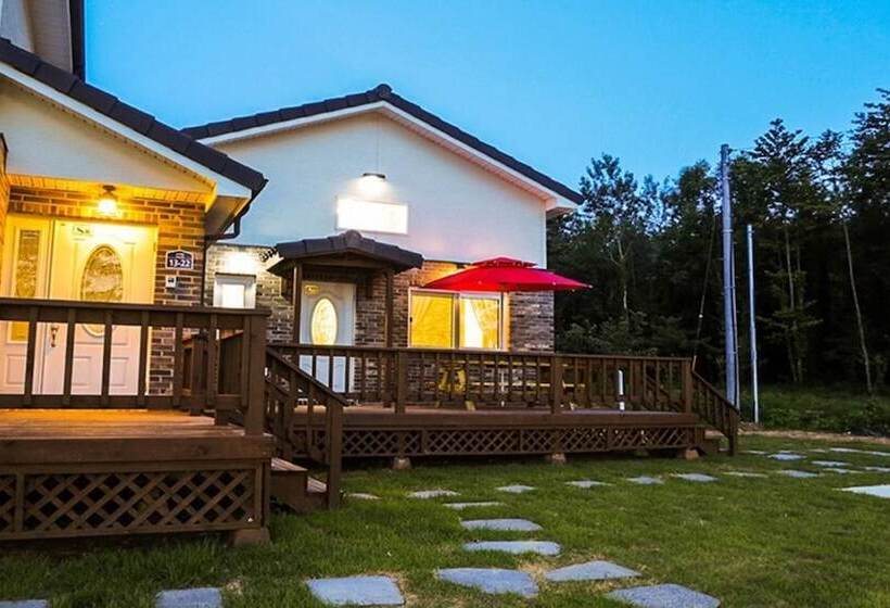 Yangyang Mono Tree Pension