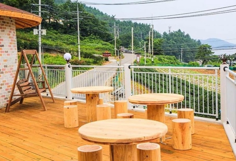 Yeosu Hayanjeongwon Pension