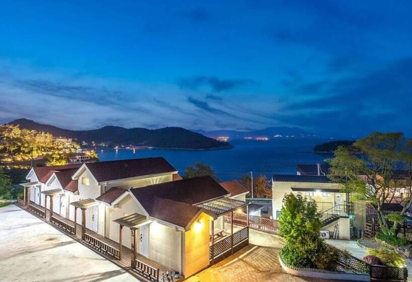 Yeosu Maison Blanche Pension