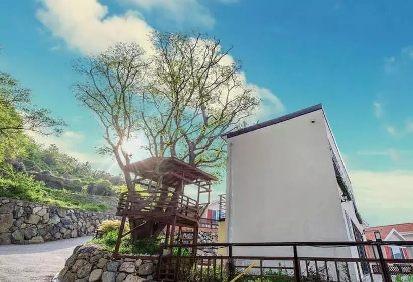 Yeosu Maison Blanche Pension