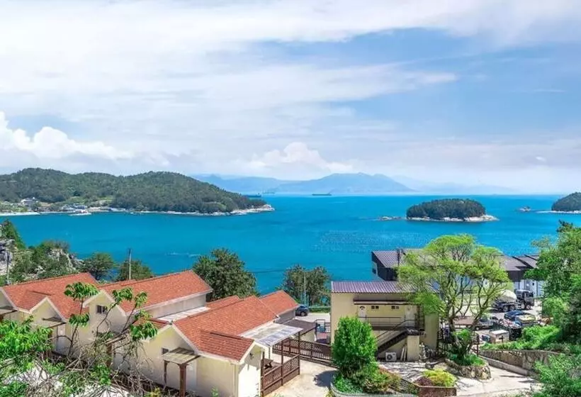 Yeosu Maison Blanche Pension