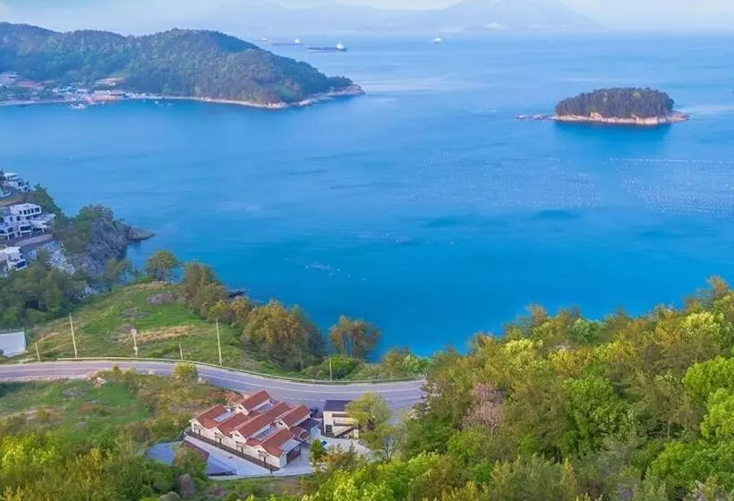 Yeosu Maison Blanche Pension