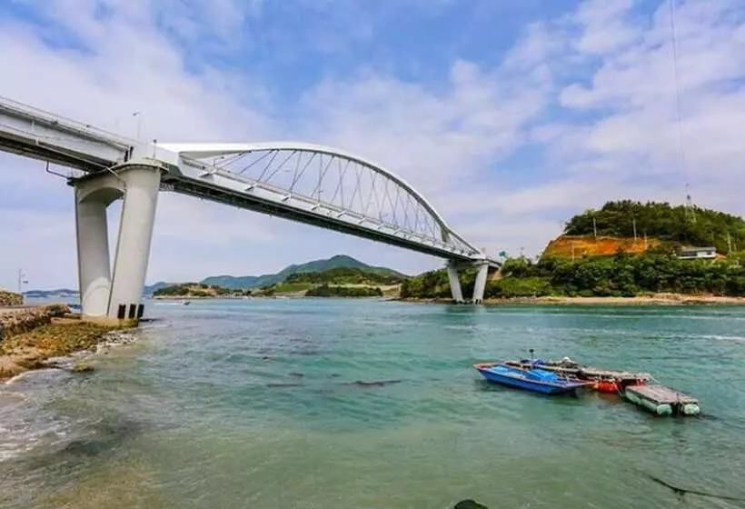 Yeosu Namdo Pension
