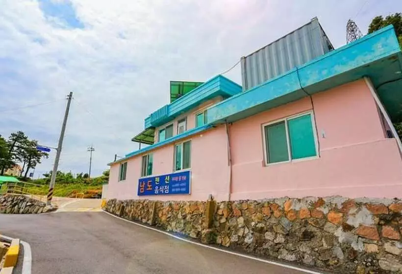 Yeosu Namdo Pension