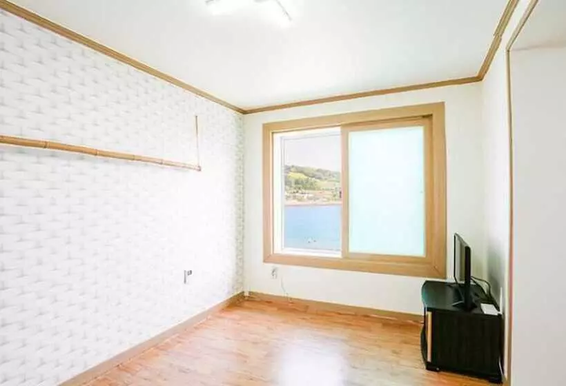 Yeosu Namdo Pension