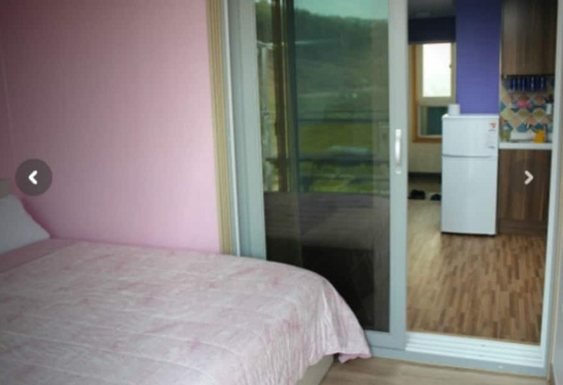 Yongin Everleeum Pension