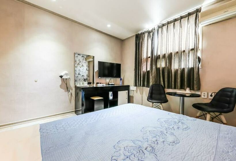 Asan Theme Park Motel