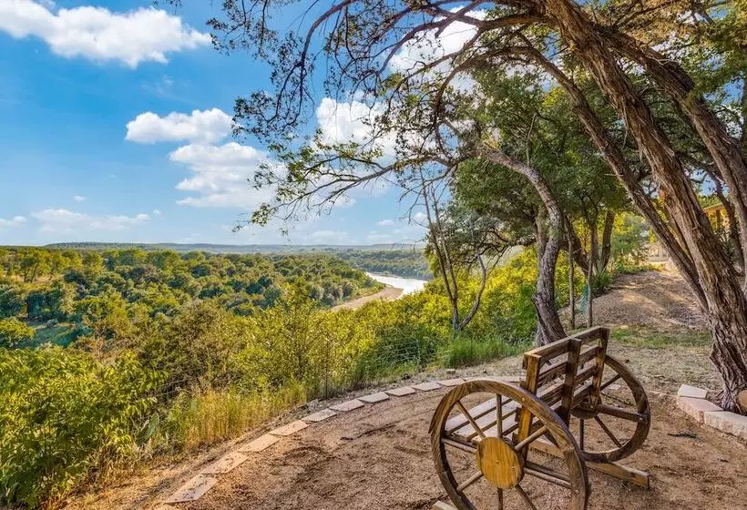 Aamiaismajoitus (B&B) Rest Yourself River Ranch