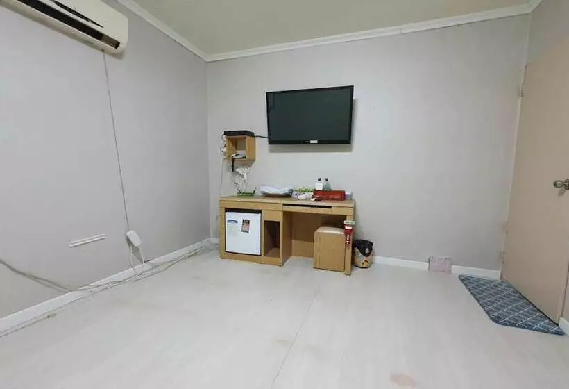 Cheongju Vienna Motel