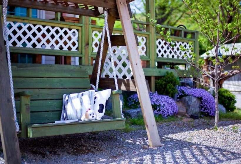 Chuncheon Green Rose Pension