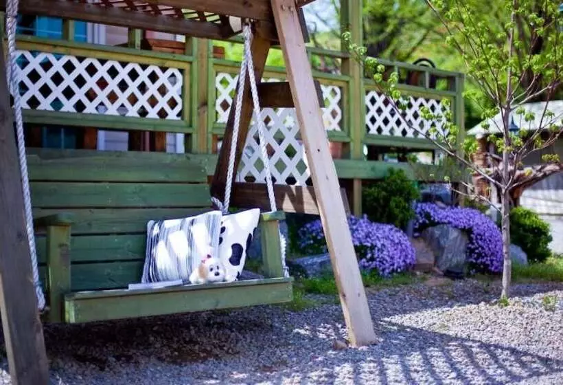 Chuncheon Green Rose Pension