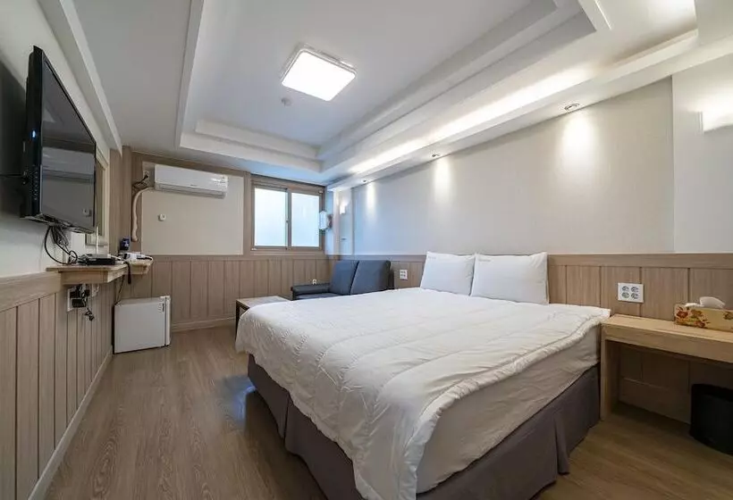 Donghae Buyeong Motel