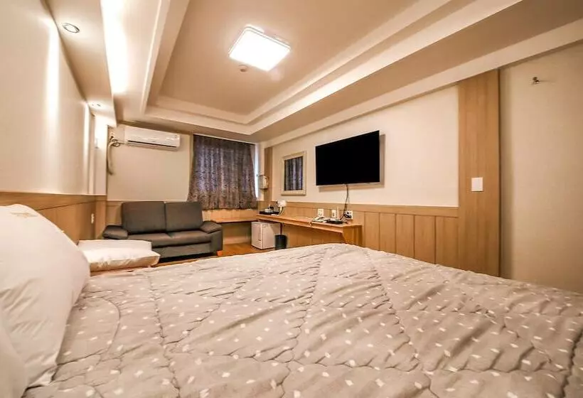 Donghae Buyeong Motel
