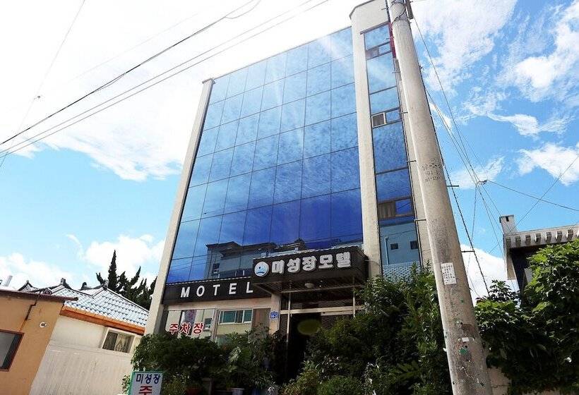 Gangneung Miseongjang Motel