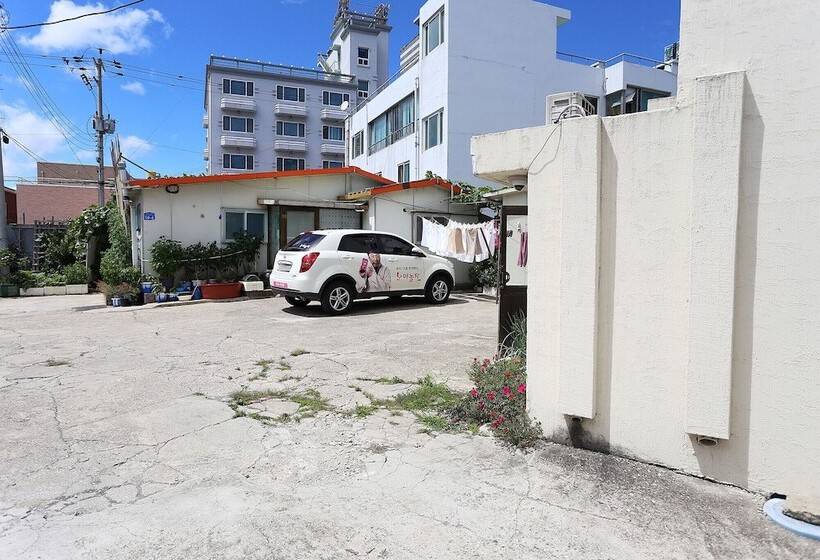 Gangneung Miseongjang Motel