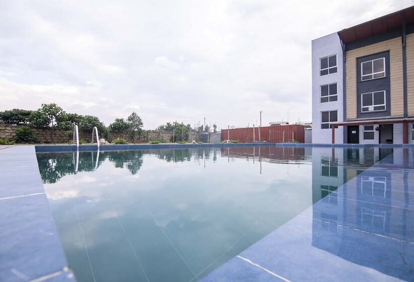 هتل Eseriani The Resort