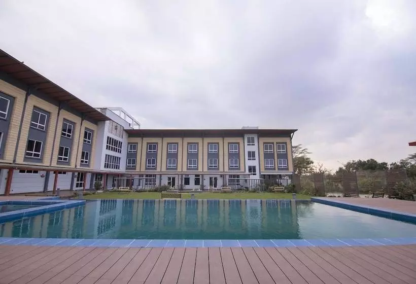 هتل Eseriani The Resort