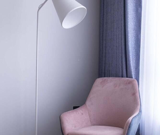 هتل Eseriani The Resort