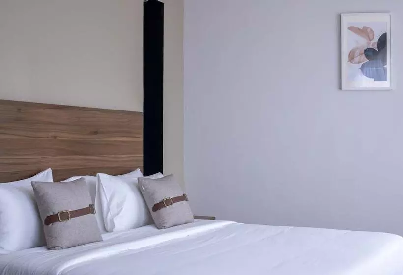 هتل Eseriani The Resort