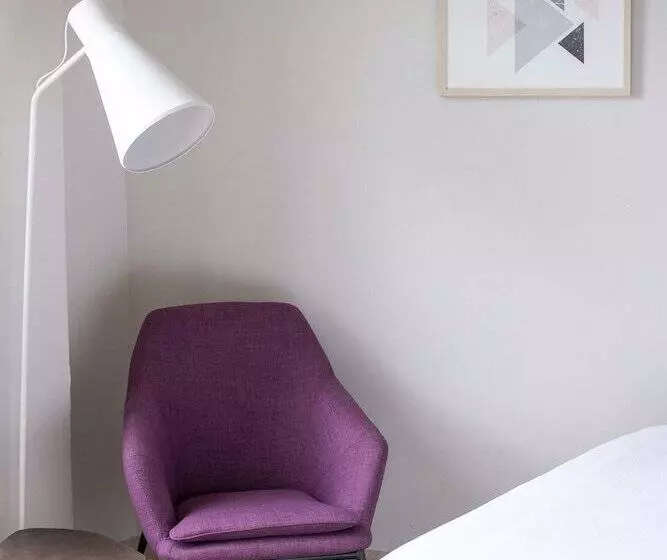 هتل Eseriani The Resort