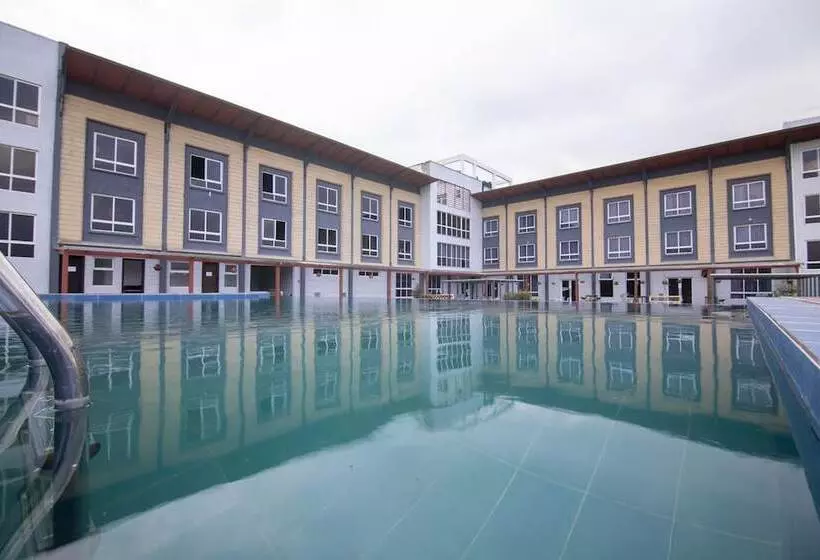 هتل Eseriani The Resort