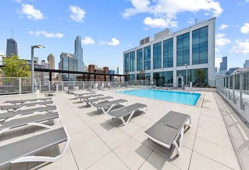 ホテル Kasa River North Chicago
