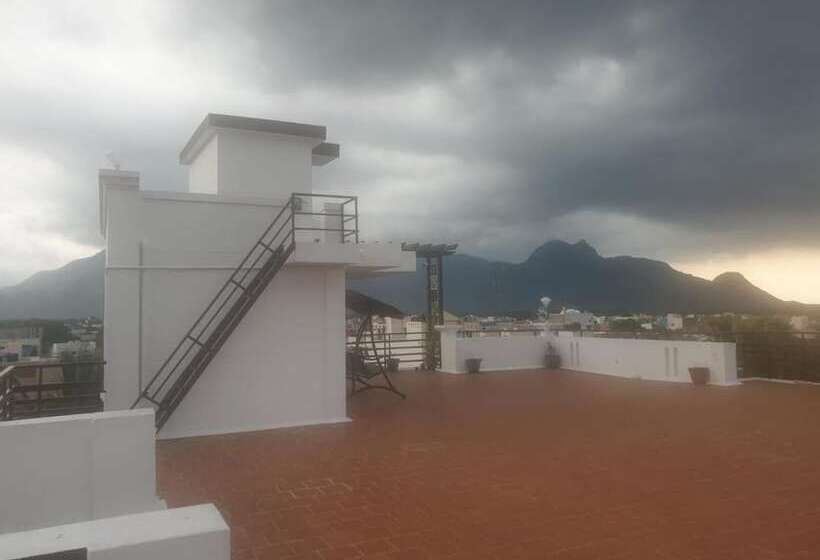 Hotel Kumaran Kudil New Family Home Stay Vl Bodinayakkanur, Theni