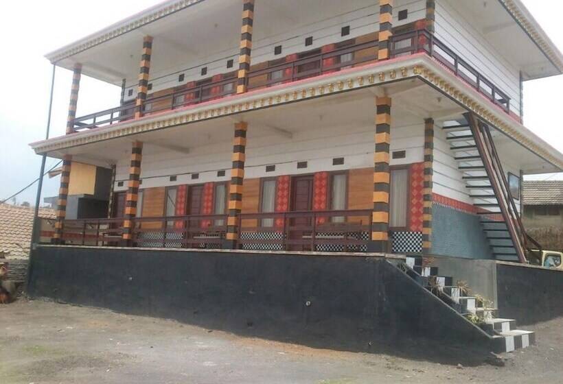 ホテル Rahayu Jawarika Bromo