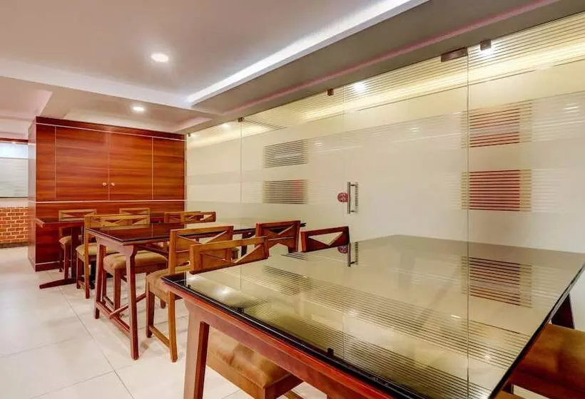 ホテル Treebo Park