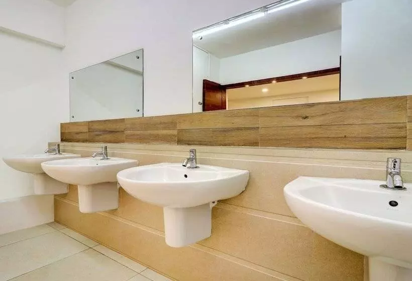 ホテル Treebo Park