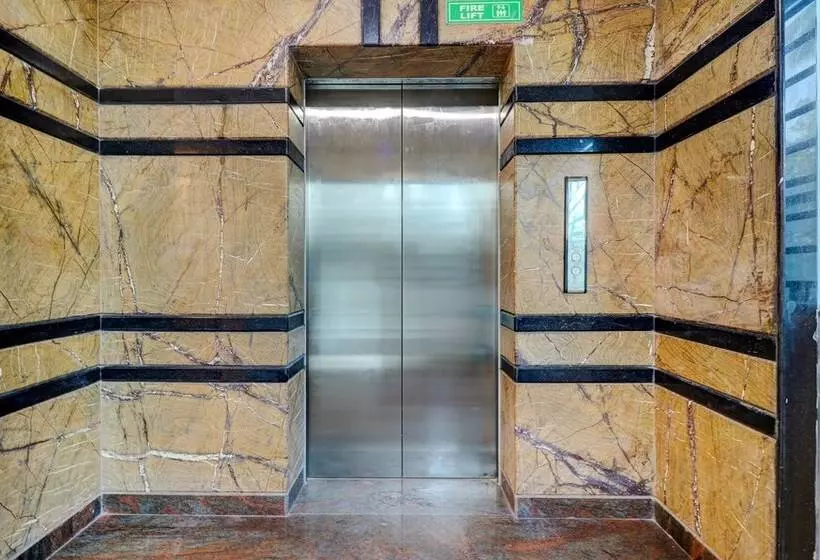 ホテル Treebo Park